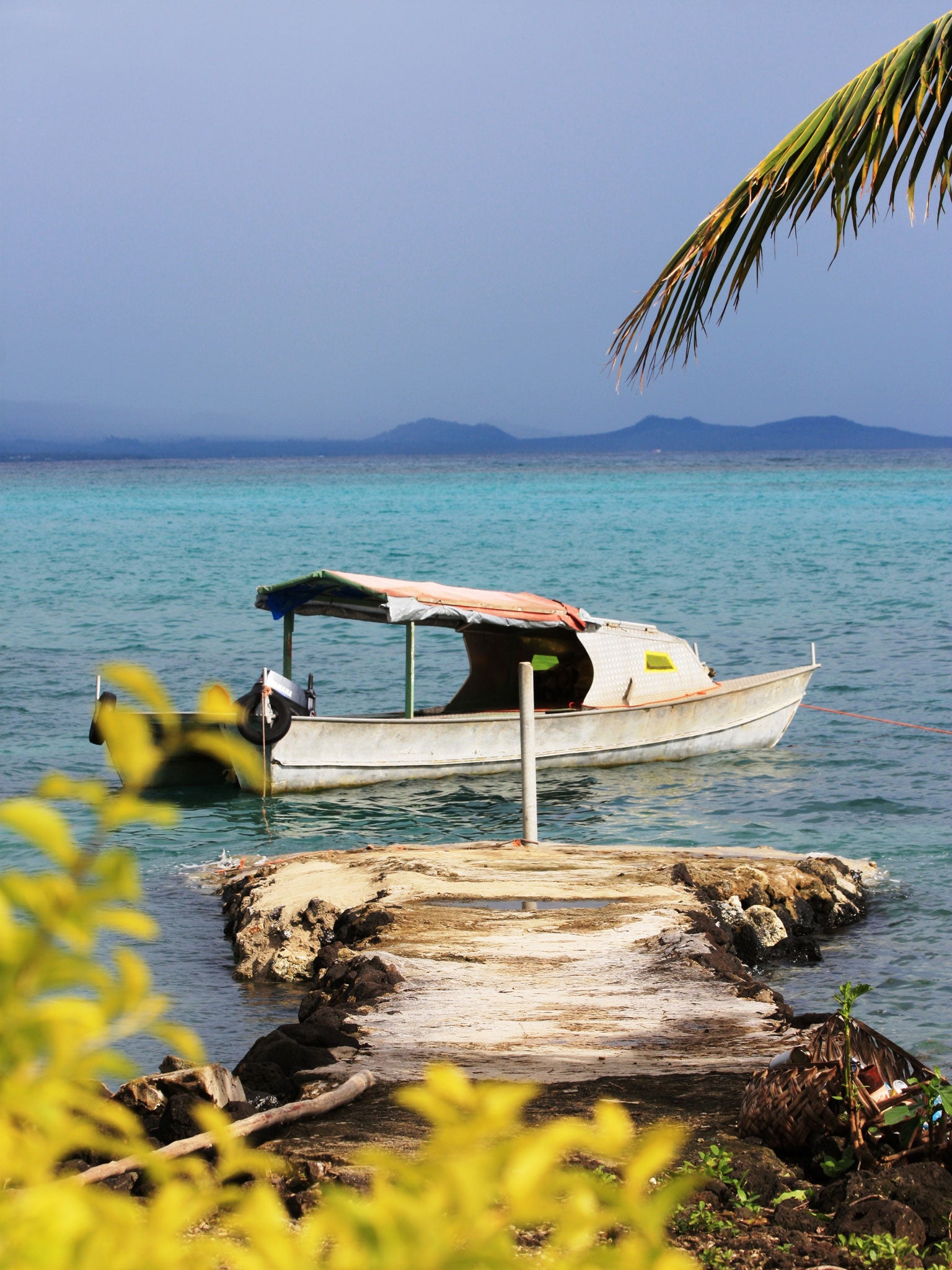 A boat at Manono Island