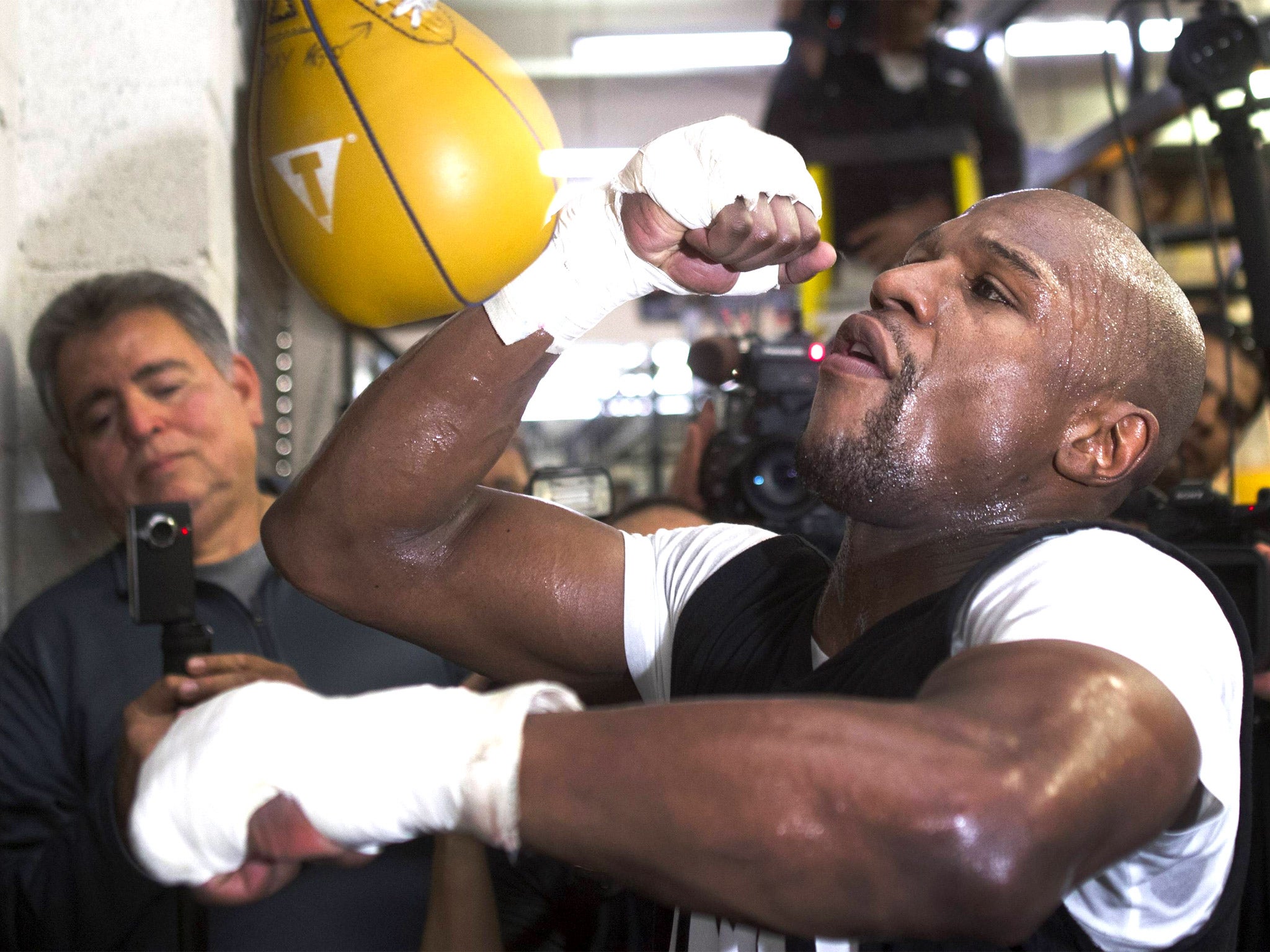 Floyd Mayweather training in Las Vegas last month. His new six-fight deal could take his career earnings past $1bn