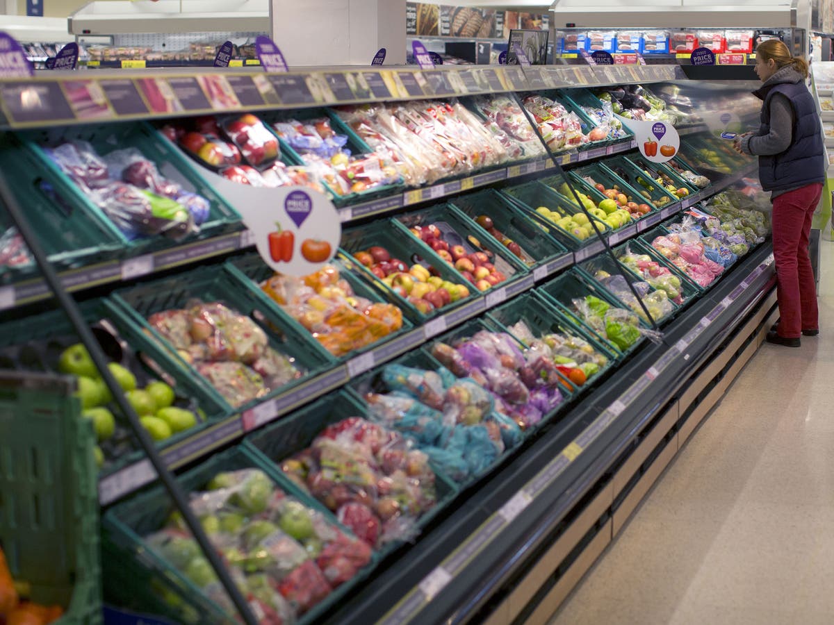 Charity asks for more donations of surplus food from supermarkets The