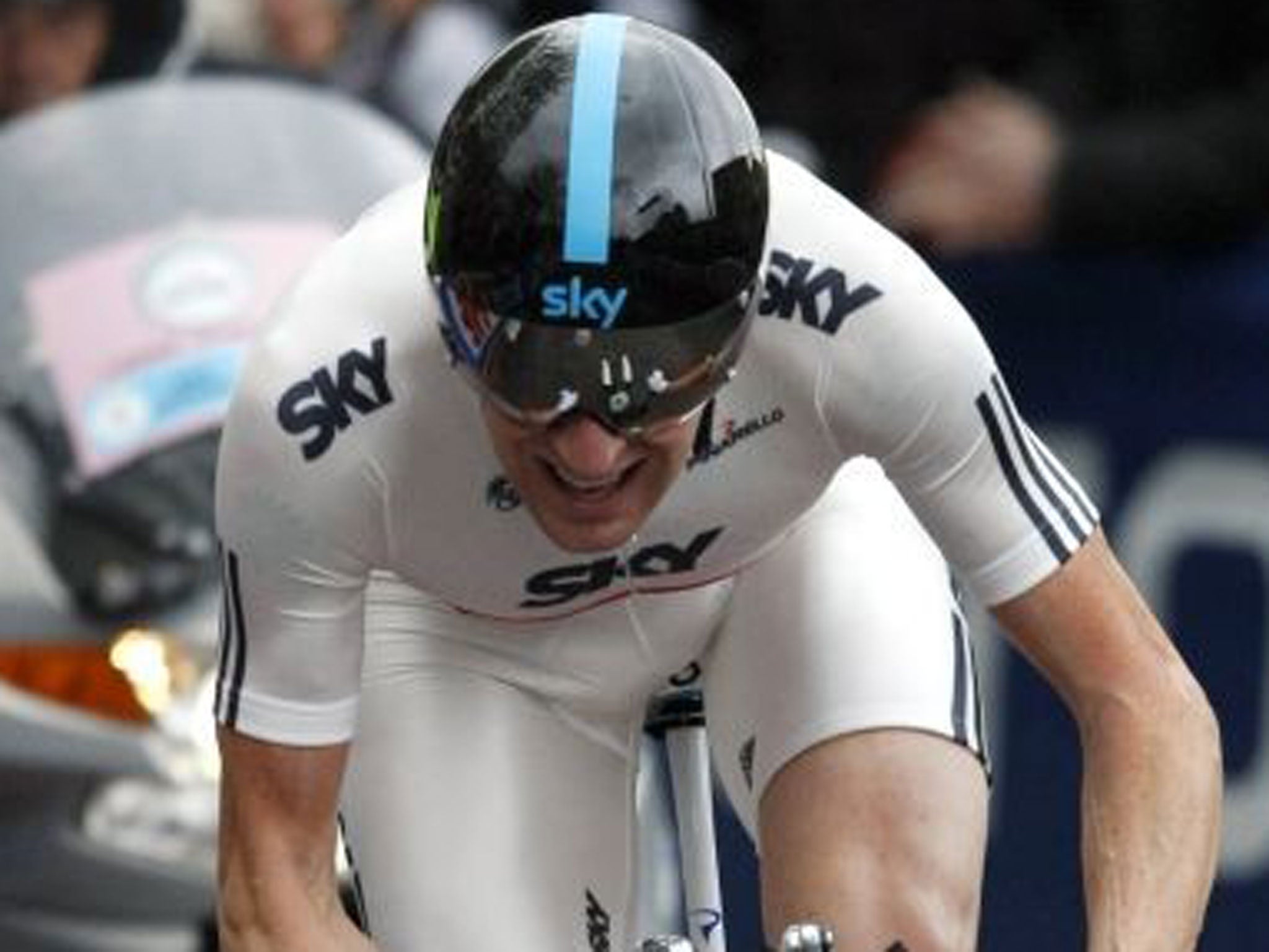 Bradley Wiggins on his way to victory in the opening stage time trial of the 2010 Giro d’Italia