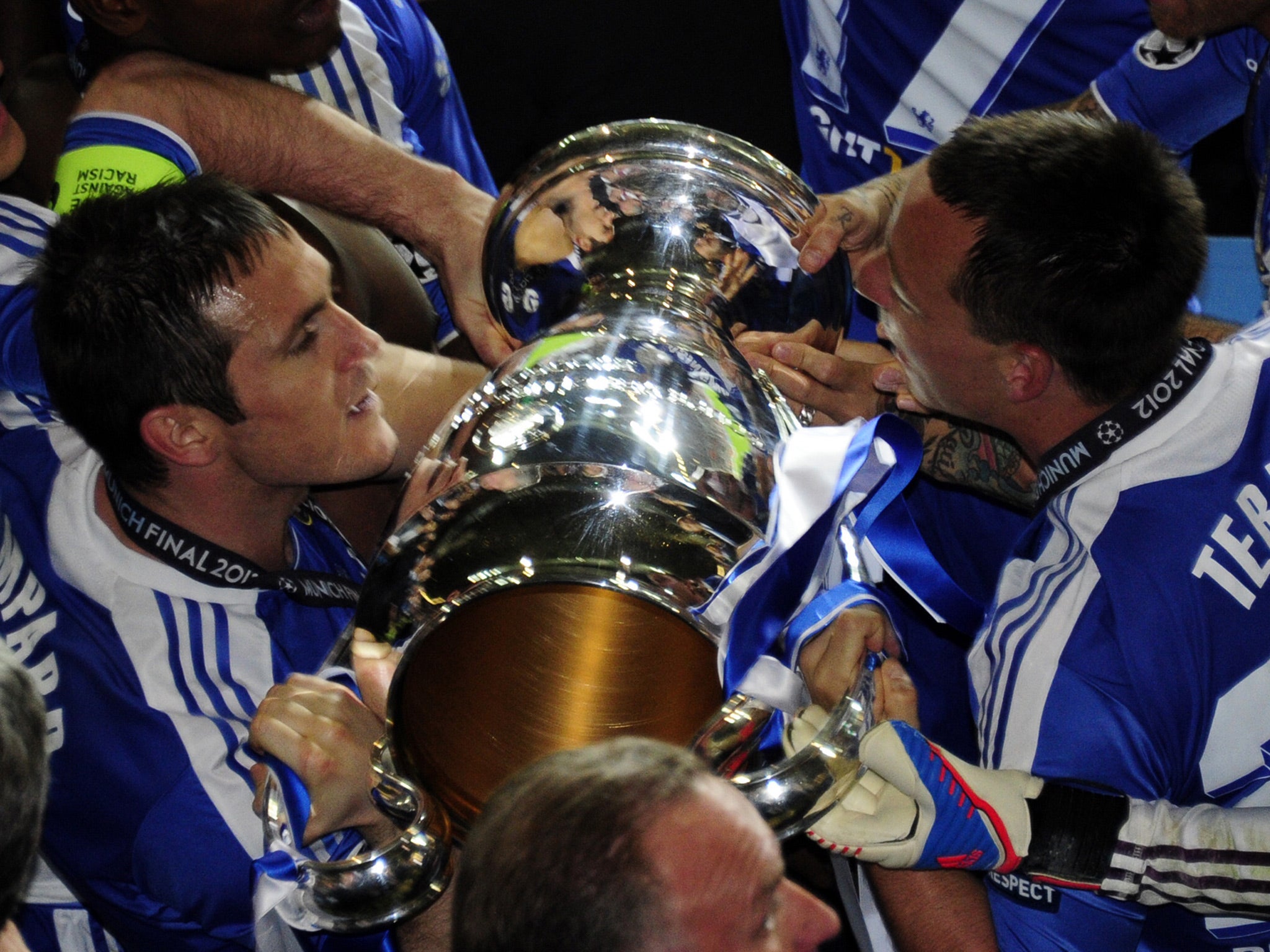 John Terry and Frank Lampard lift the Champions League trophy