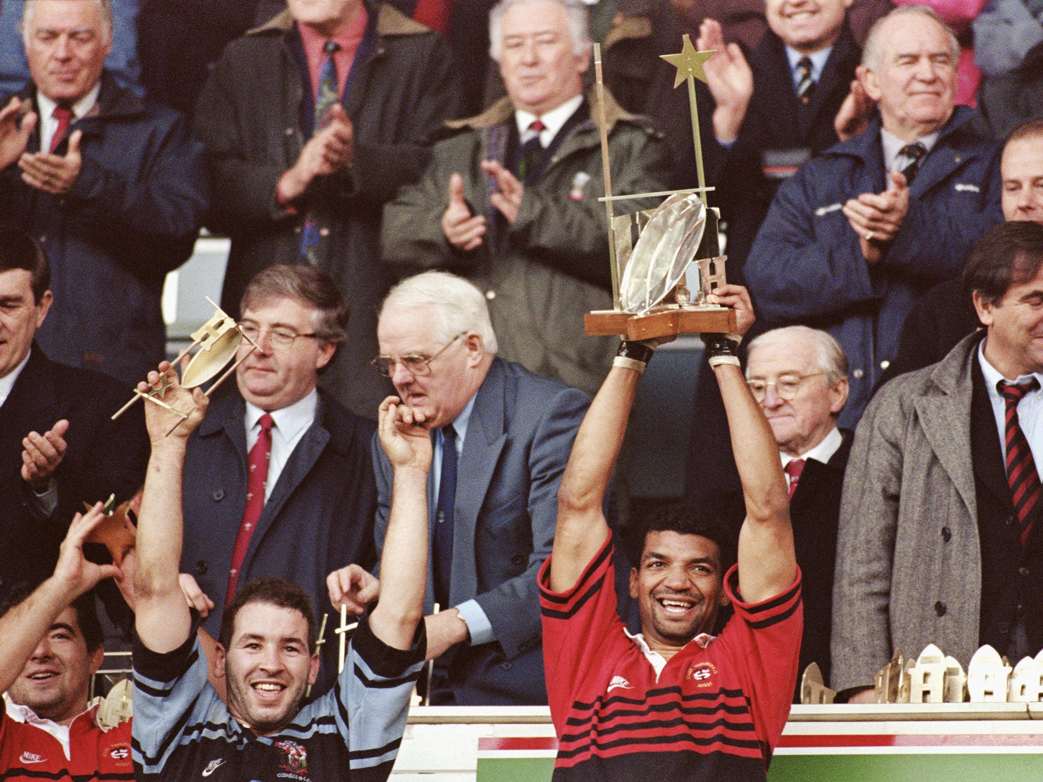 Captain Émile Ntamack lifts the first Heineken Cup for Toulouse