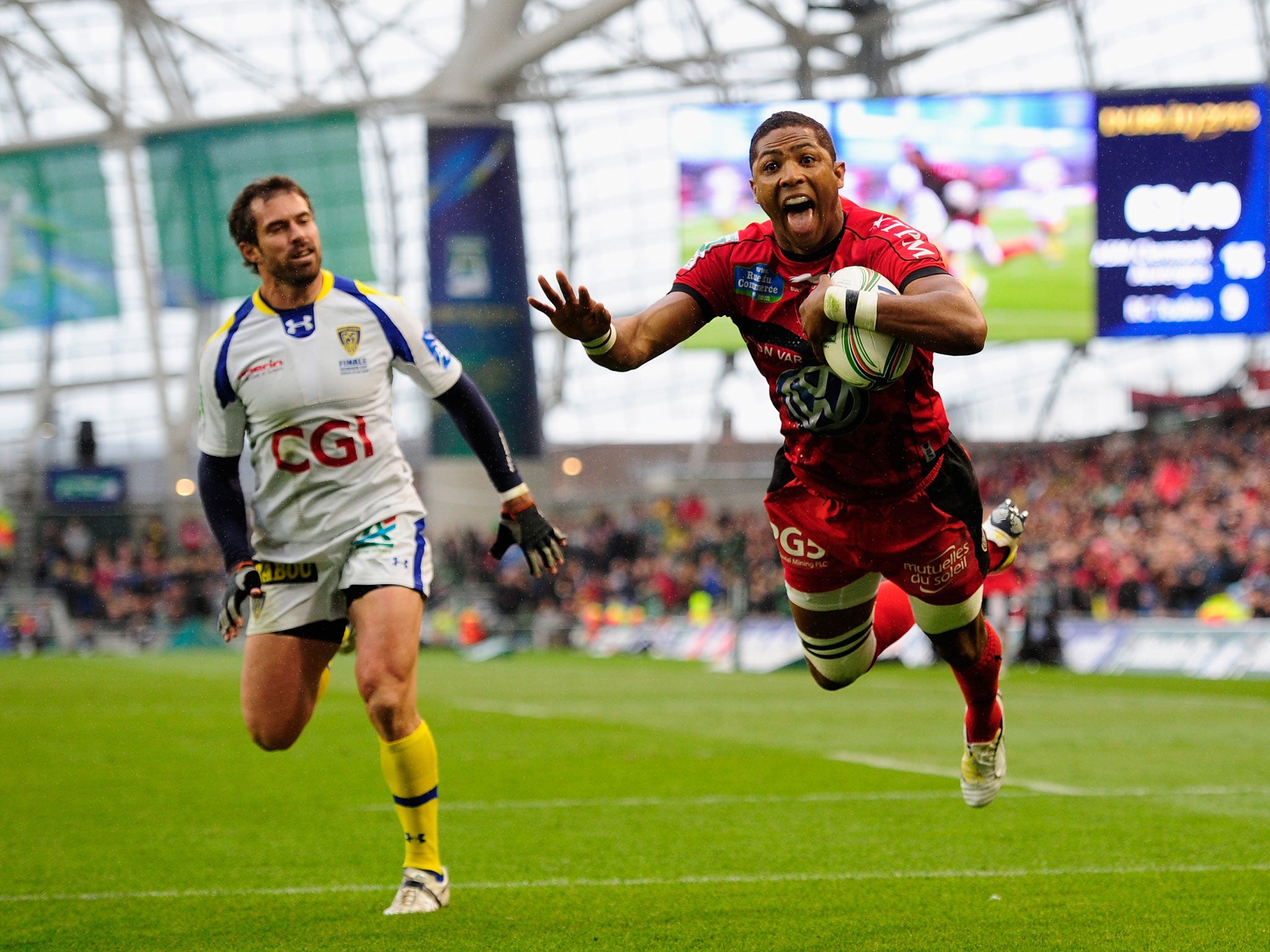 Flying high: Toulon's Delon Armitage scores