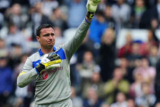 Steve Harper, the Newcastle goalkeeper, bid an emotional farewell to the fans at St James' Park in his final game (Stu Forster/Getty Images)
