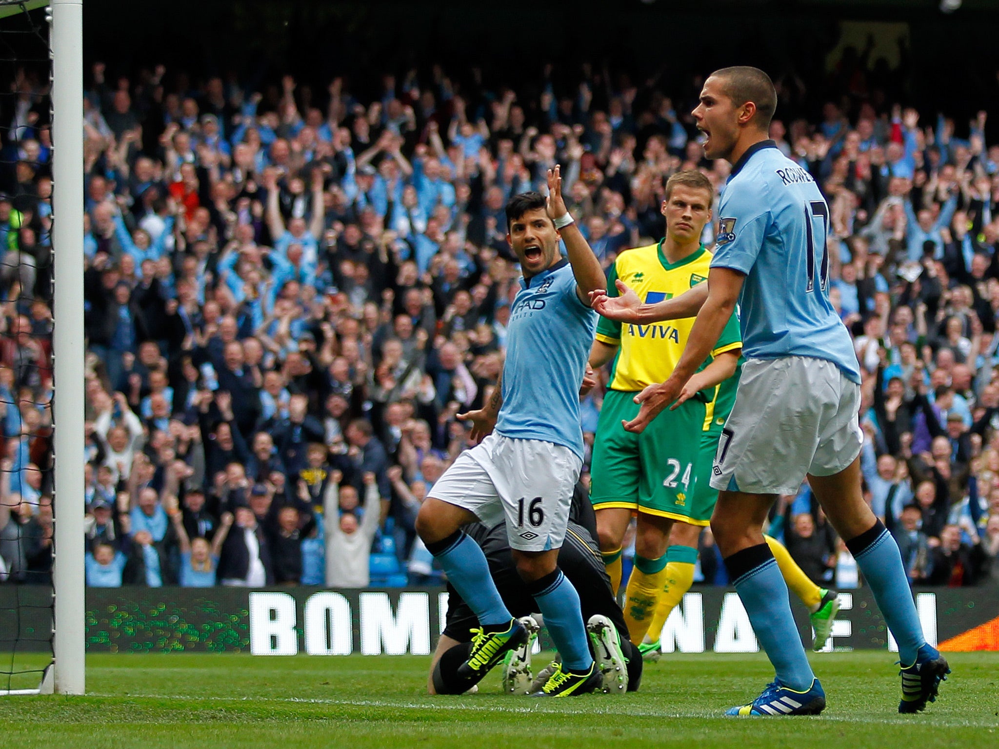 Jack Rodwell celebrates after scoring for Manchester City against Norwich