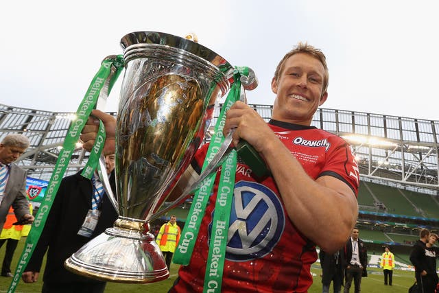 Jonny Wilkinson celebrates winning his first Heineken Cup after the 16-15 victory over Clermont Auvergne