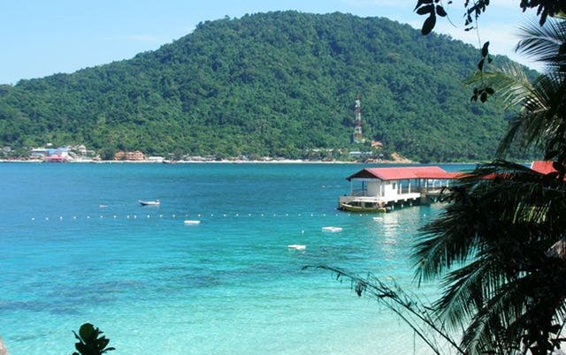 Perhentian Besar is part of the coral-fringed Perhentian island chain, located off the north east Malaysian coast of Terengganu state, close to the border with Thailand.