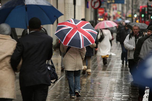 The Met Office is to hold an emergency meeting of experts to discuss the increasingly unusual weather in the UK