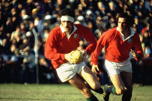 Mervyn Davies takes on South Africa in 1974