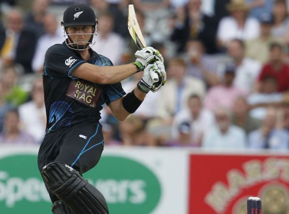England v New Zealand Alastair Cook yearns for speedy recovery of