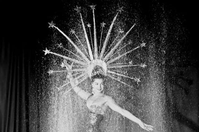 ‘Wet, she’s a star’: Williams on stage in Las Vegas in the early 1950s  