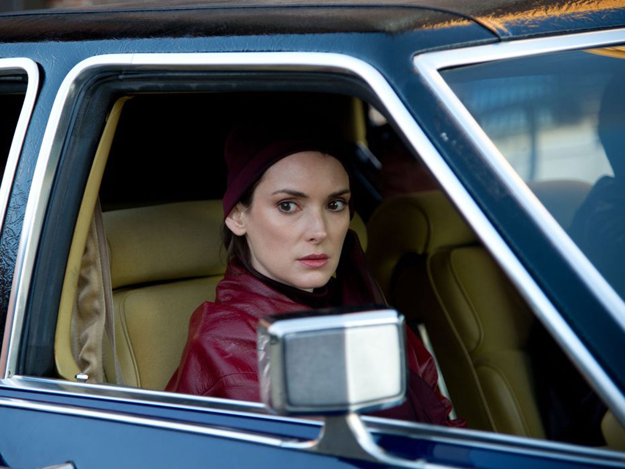 Winona Ryder plays the unsuspecting wife of a Mafia killer