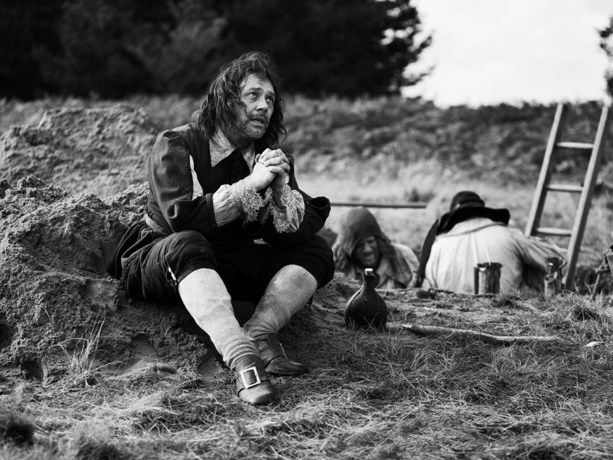 Reece Shearsmith stars in new English Civil War film, A Field in England