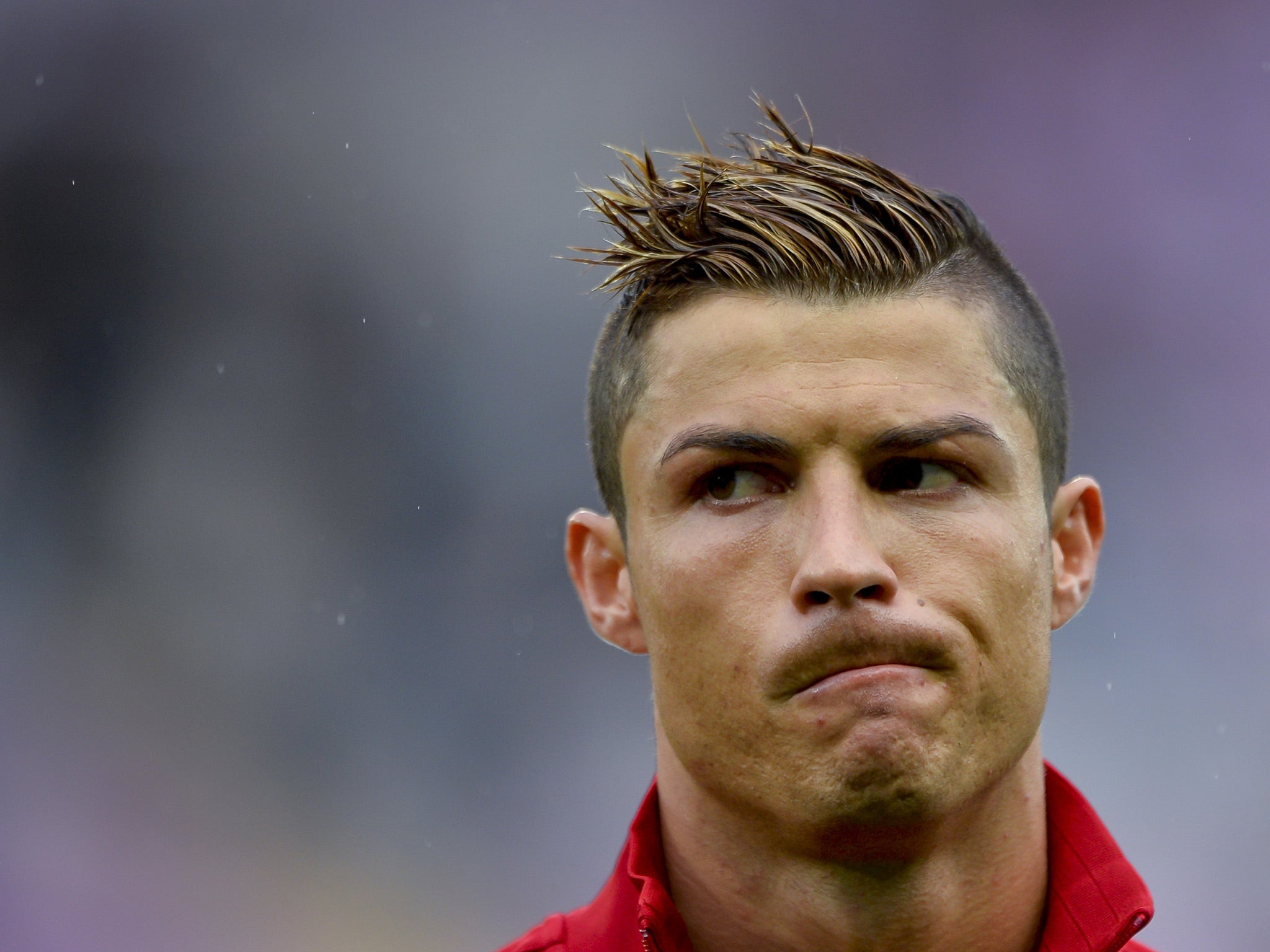 Cristiano Ronaldo displays new haircut ahead of Portugal v Ghana clash as  lightning bolt gets the chop | Irish Independent