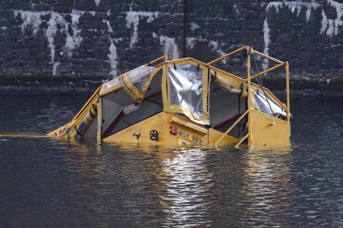 Tourists rescued as boat bus full of passengers sinks off Liverpool ...