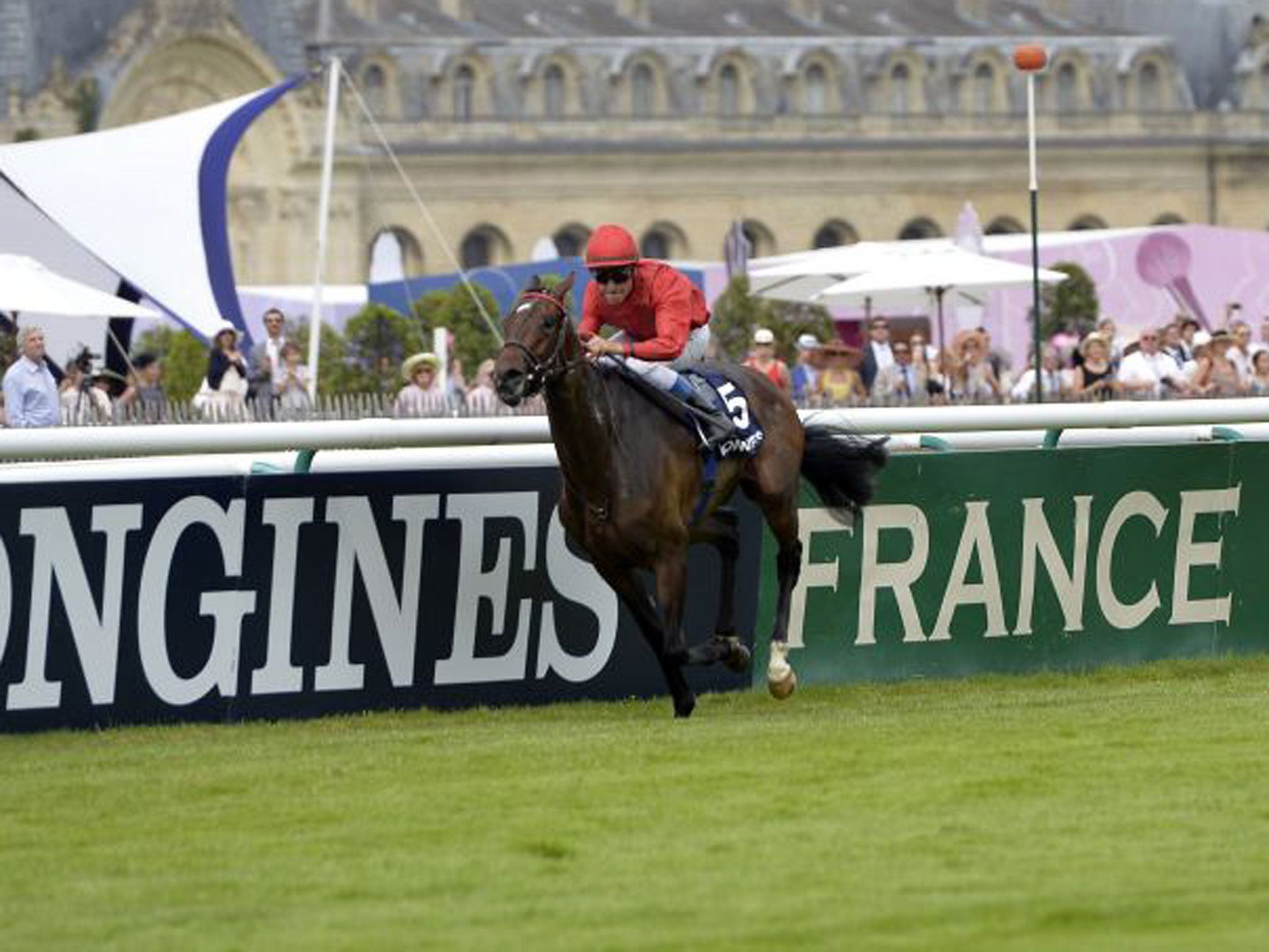 Treve storms to victory in the Prix de Diane in track record time