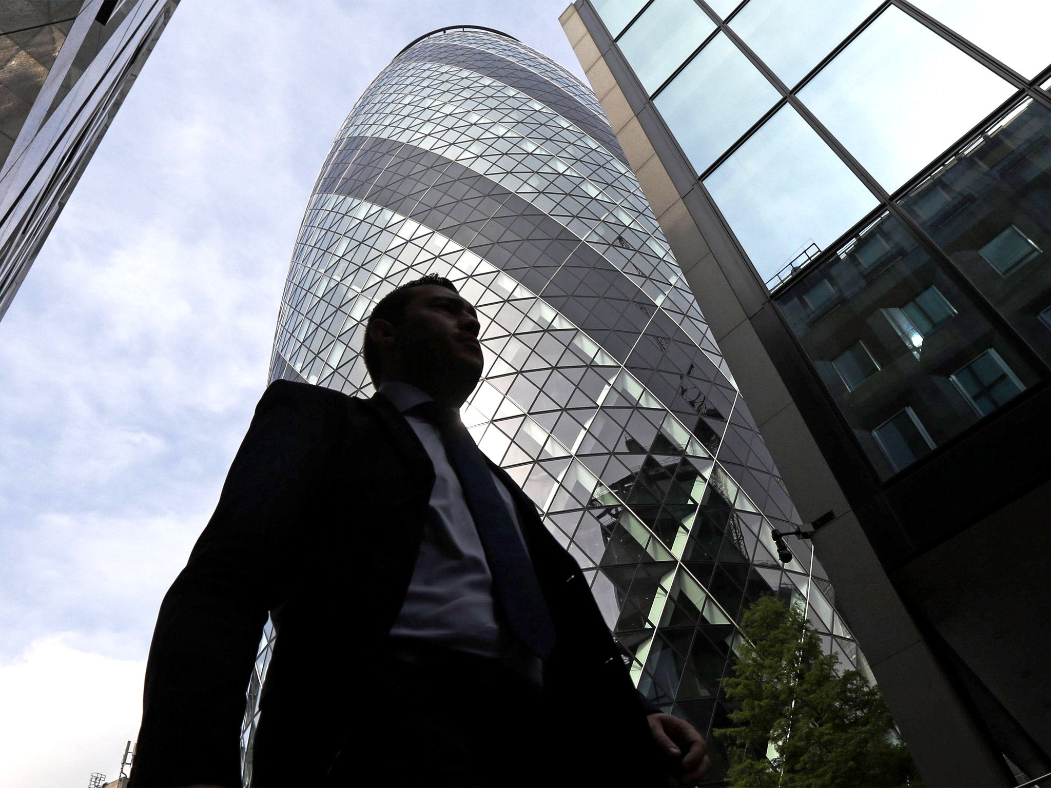 Bonuses jumped by £700m in the City of London in April
