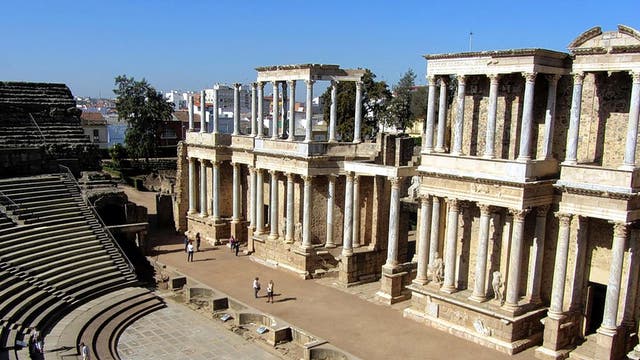 Spanish steps: the Roman arena in Mérida
