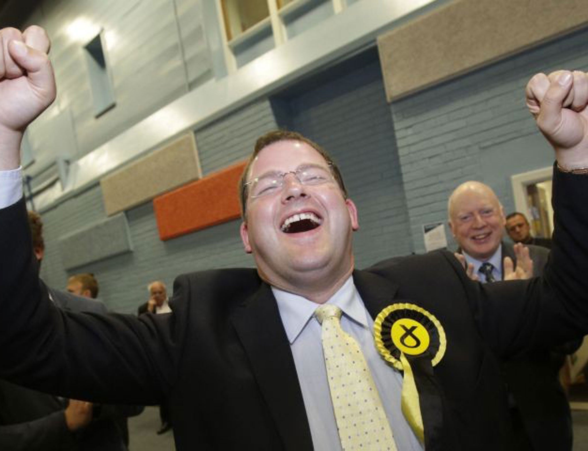 SNP candidate Mark McDonald won the Aberdeen Donside byelection with 9,418 votes