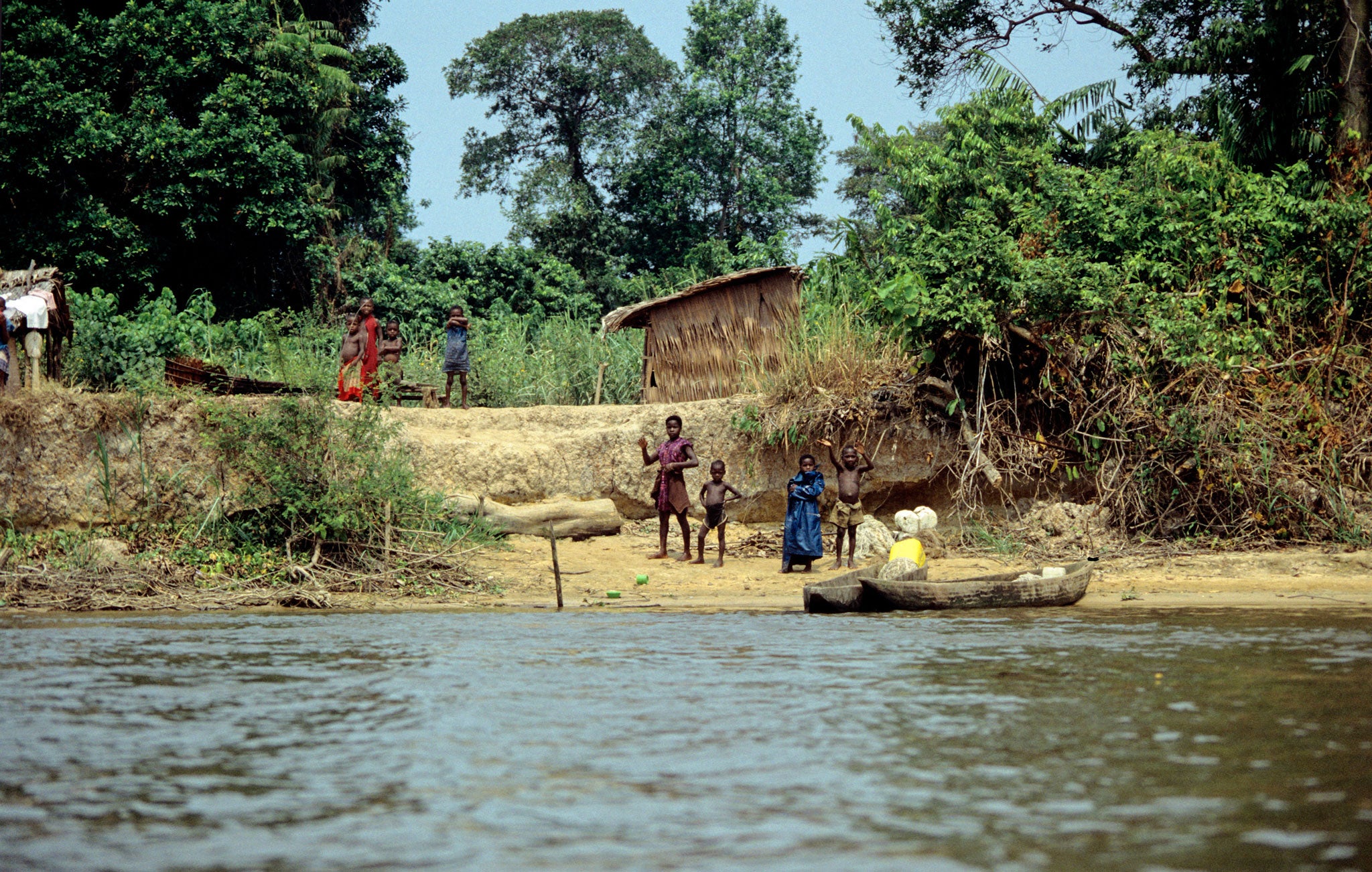African paradise lost? A settlement along the Congo river, Republic of Congo