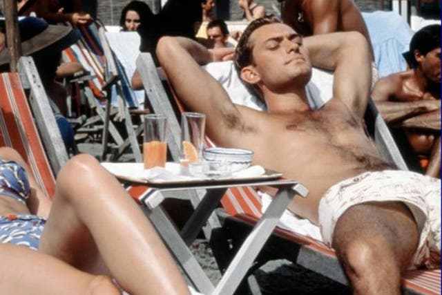 <p>Jude Law as playboy?Dickie Greenleaf? in hit 1999 movie ‘The Talented Mr Ripley’ </p>