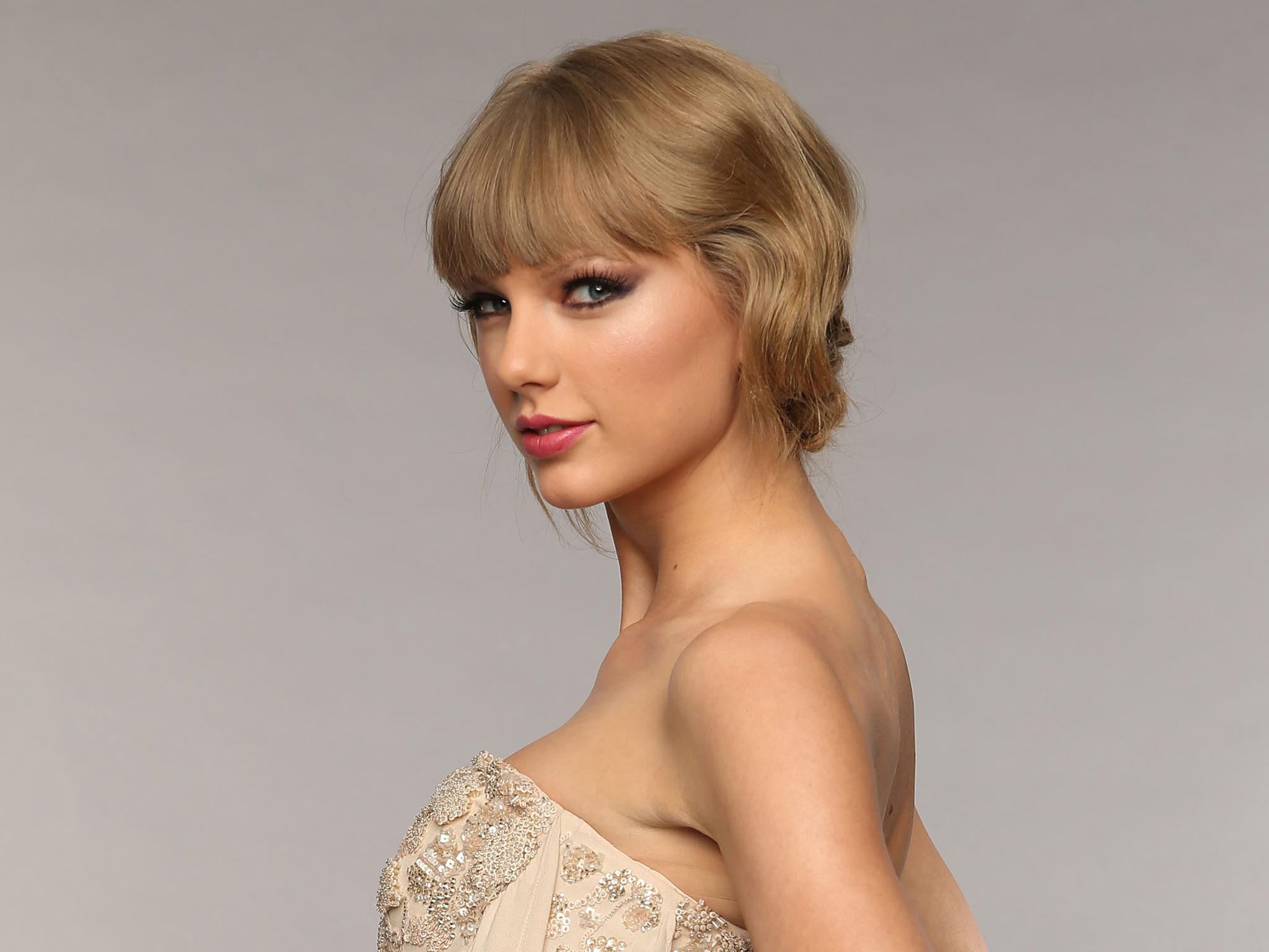 Country singer and pop star Taylor Swift has been named the most charitable celebrity of 2013
