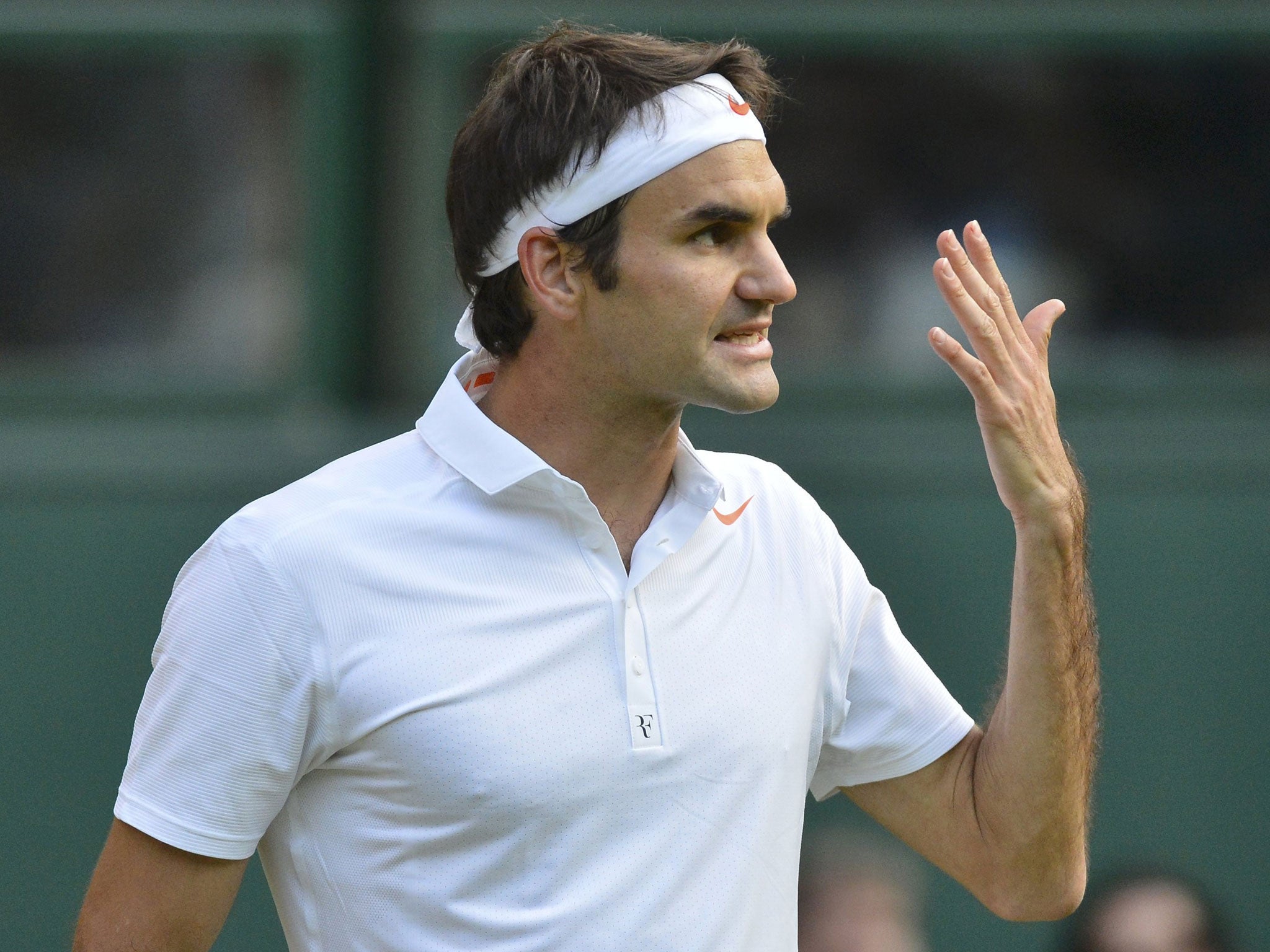 Roger Federer shows his frustration
