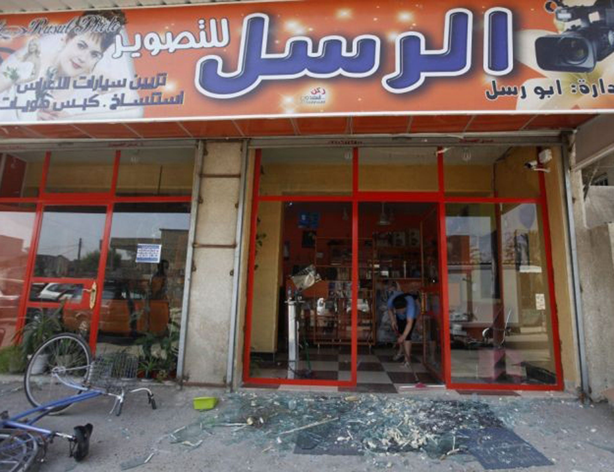 Recent cafe blasts have killed 17 around Iraq