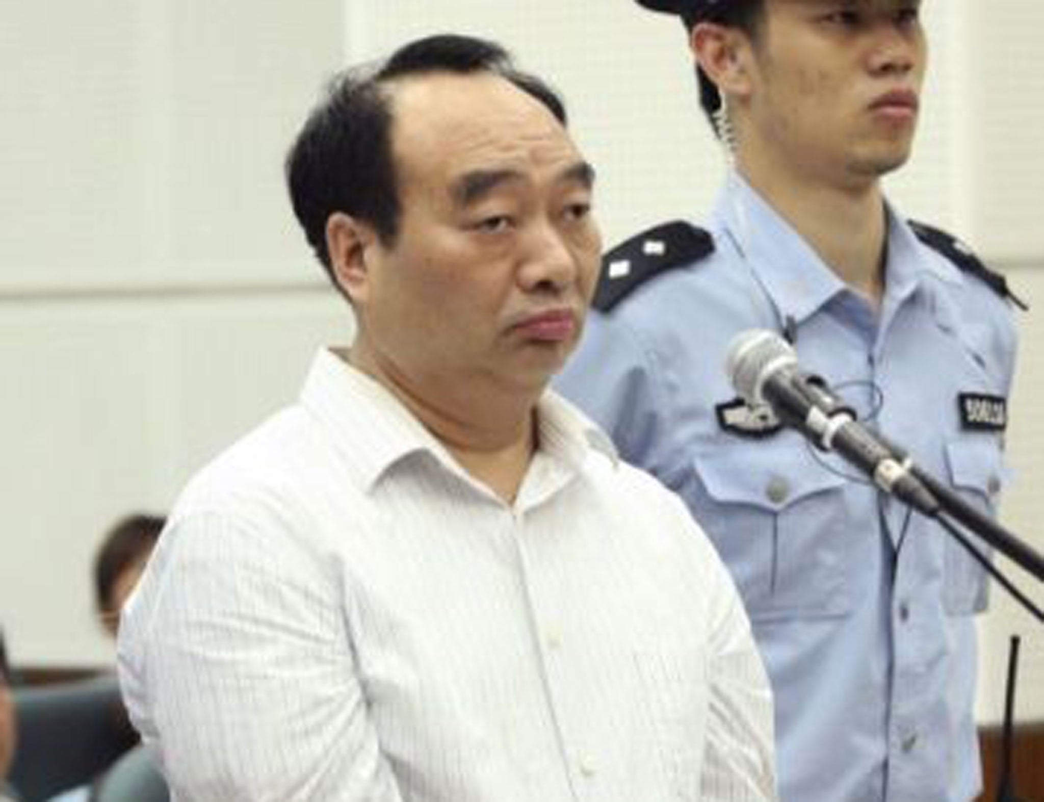 Lei Zhengfu was convicted of taking more than 3.1 million yuan in bribes