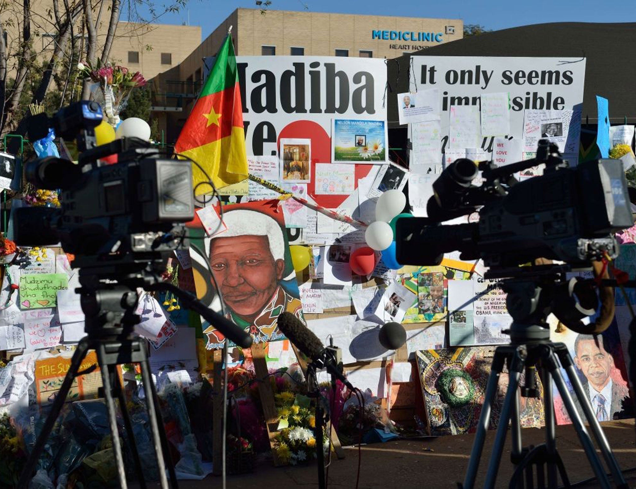 Tributes pile up for South Africa's hospitalised former president, Nelson Mandela