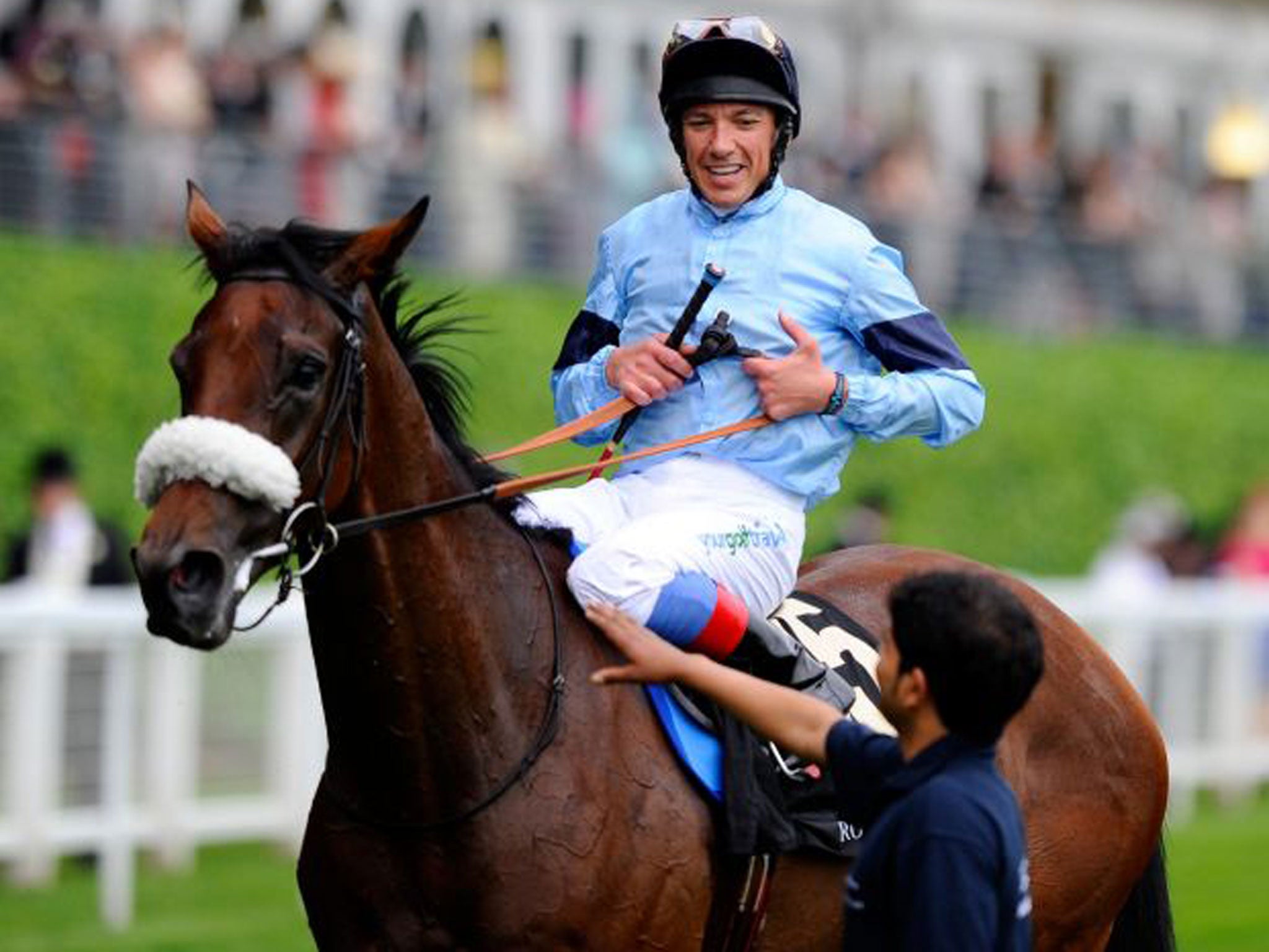 Frankie Dettori, who rode for Godolphin until last autumn, has signed a retainer with Sheikh Joaan al-Thani