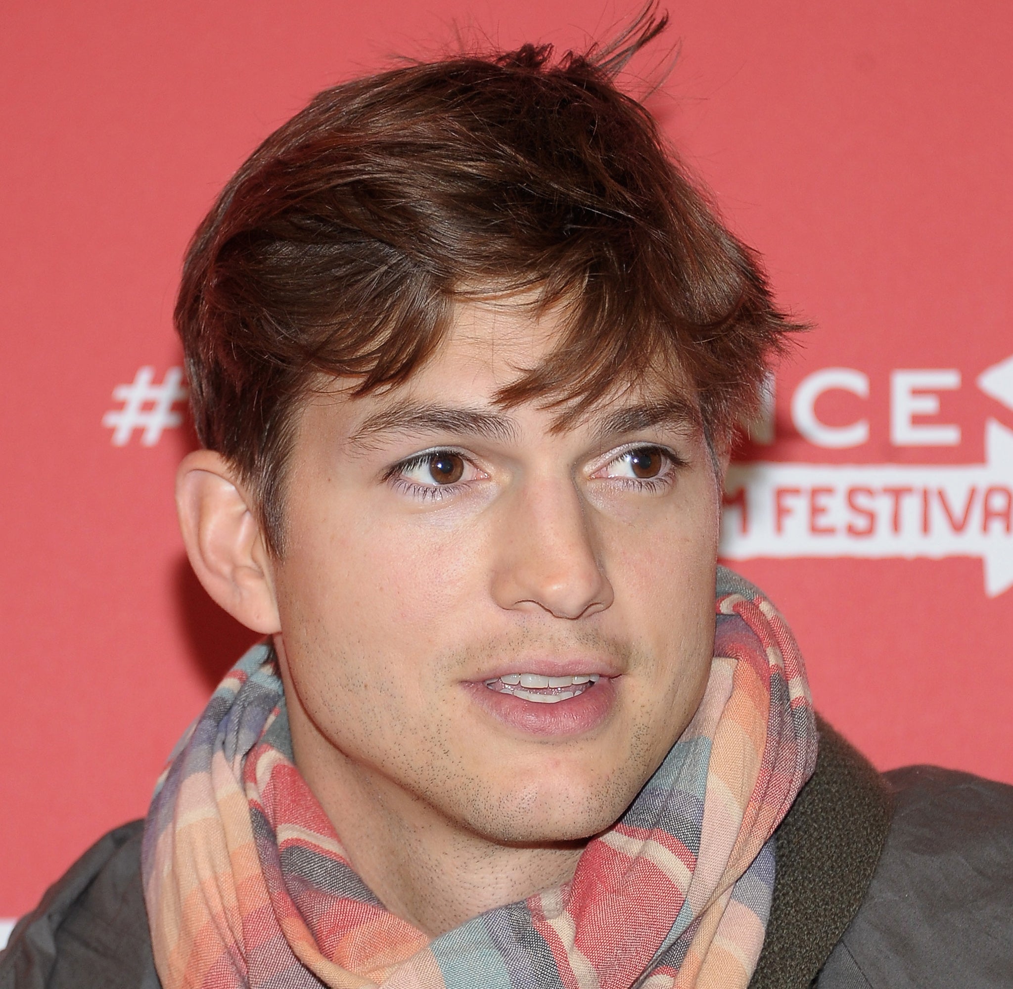 Dude Wheres My Tip Ashton Kutcher fails to tip for 8 haircut in Somerset   The Independent  The Independent