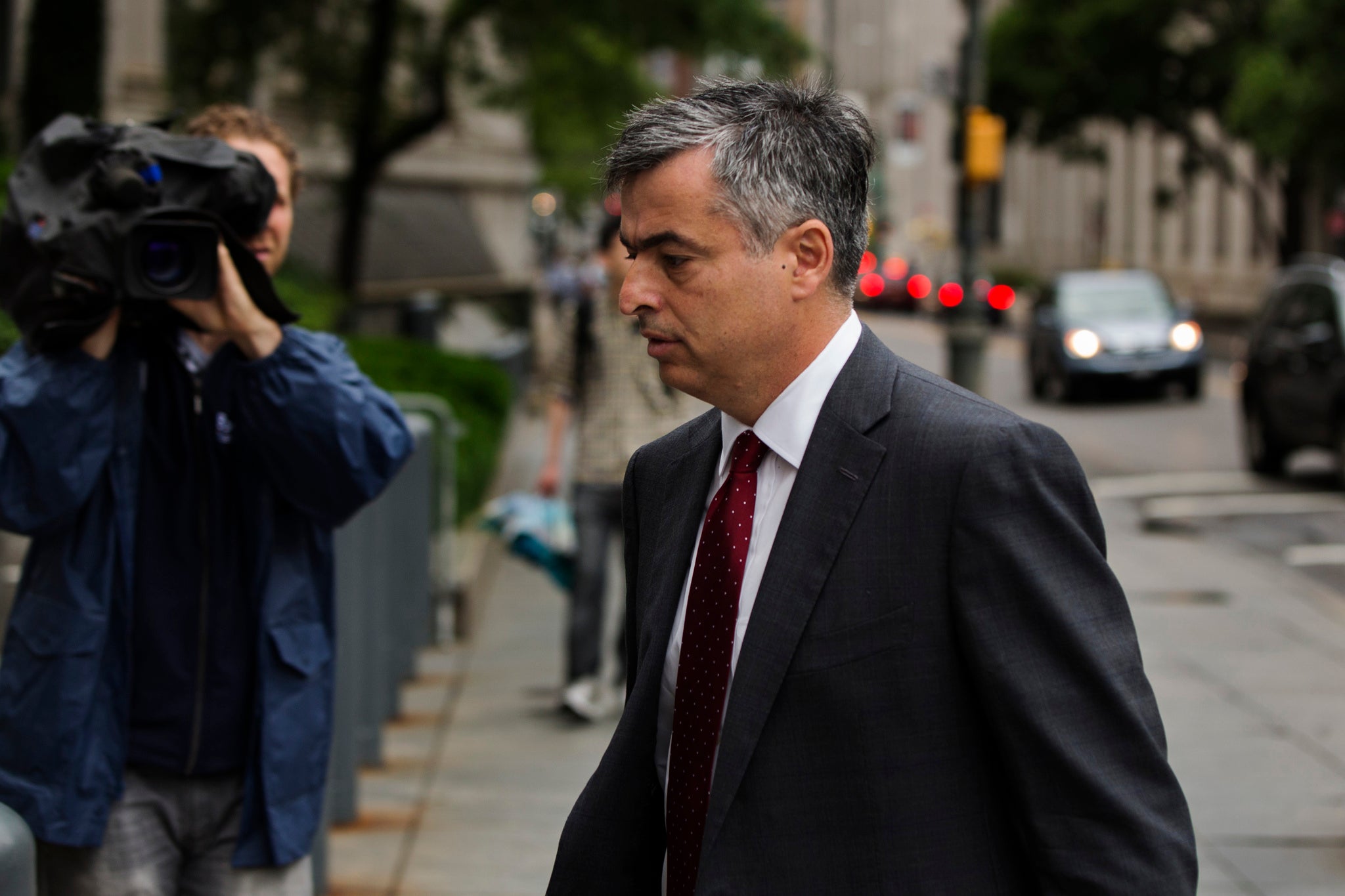 Eddy Cue, Apple's senior vice president of Internet Software and Services, arrives to testify in an antitrust trial brought against the company by the Department of Justice at Federal Court in New York, June 13, 2013. REUTERS/Lucas Jackson