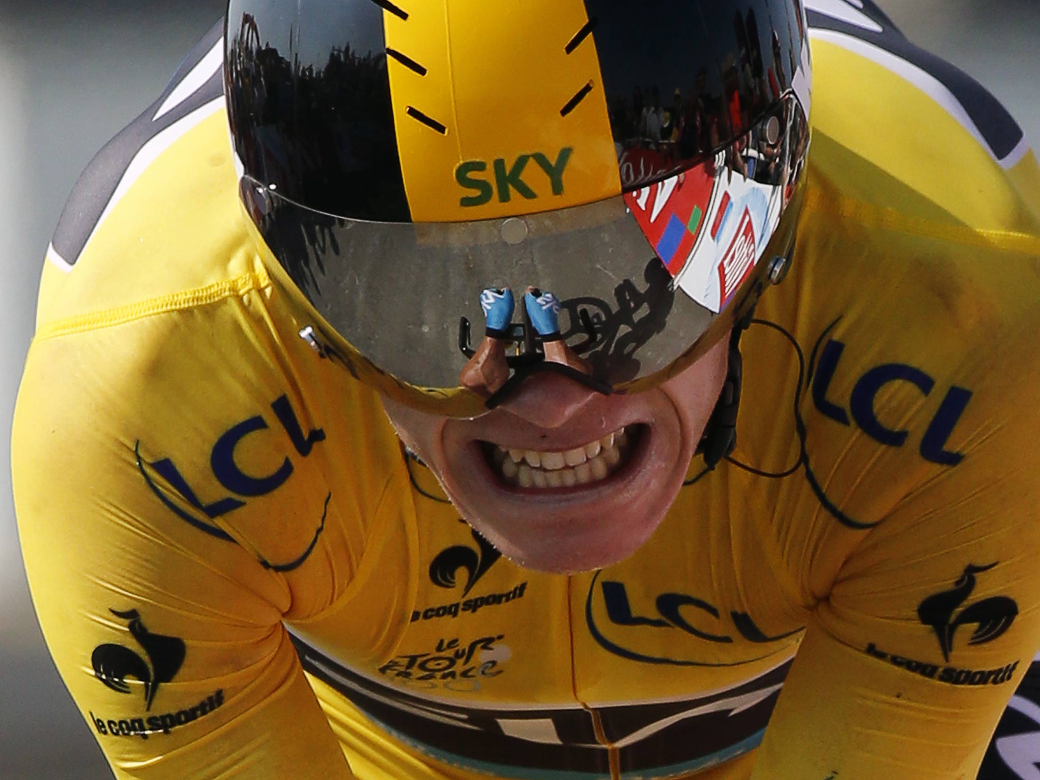 Chris Froome pictures on stage 11 of the Tour