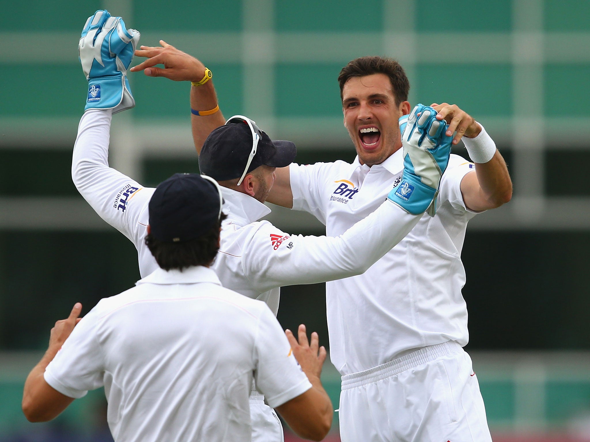 <b>Top Performers</b><br/><br/>
England:<br/>
After a fairly nervous performance from their batsmen, England needed their bowlers to deliver and that’s exactly what they did <b>Steven Finn</b> <i>(pictured)</i> and <b>James Anderson</b> were exemplary. <br/>
Finn picked up two wickets in two balls while Anderson showed total mastery of swing bowling to take two of his own.