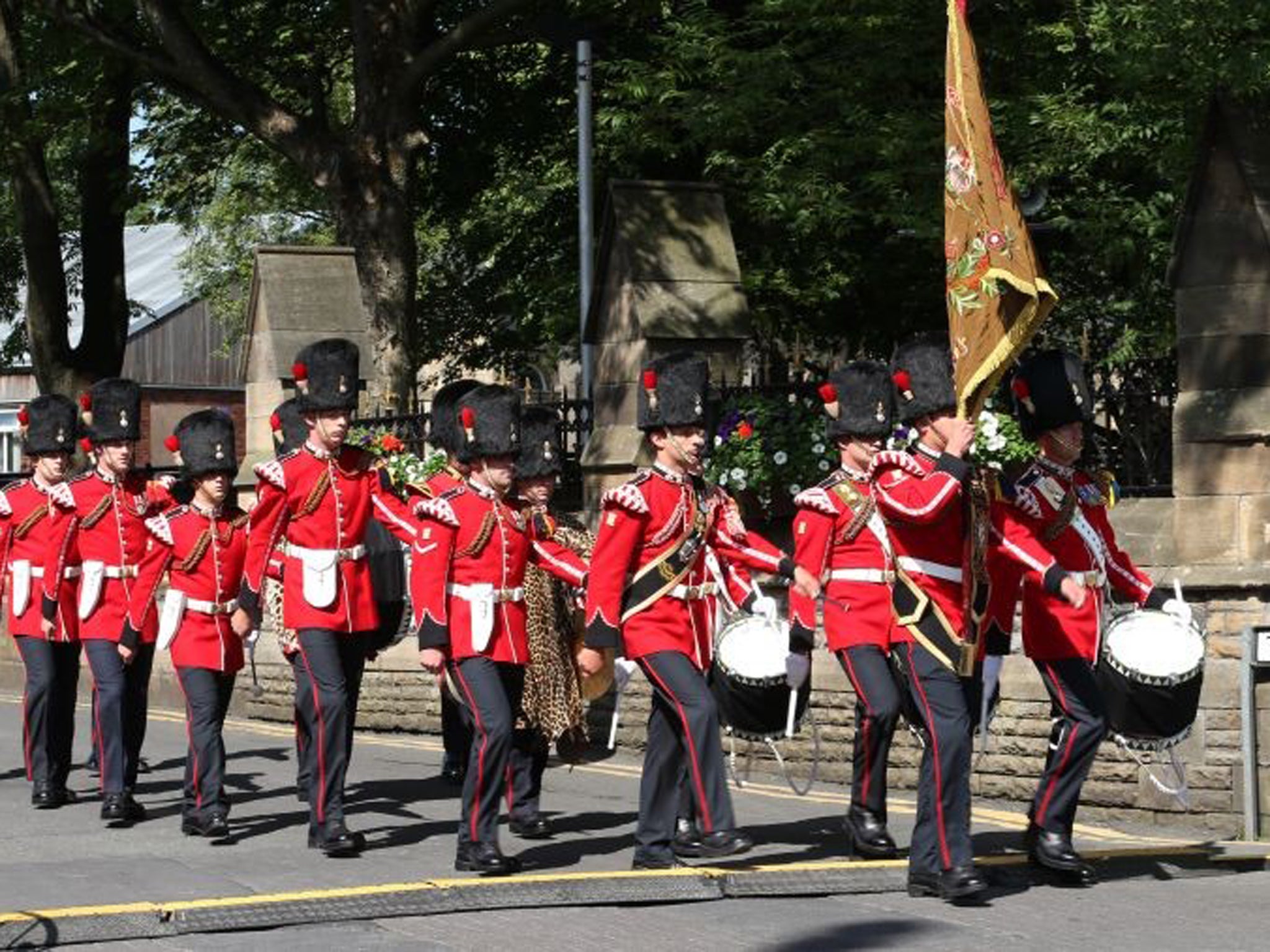 Drummers from the 2nd Battalion Royal Regiment of Fusiliers today drummed the cortege