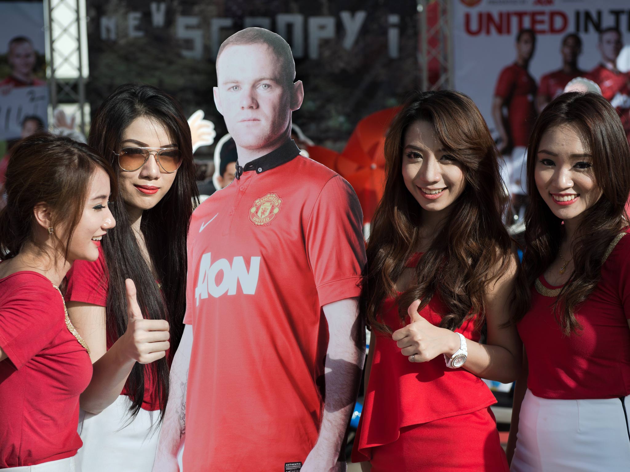 Wayne Rooney is replaced by a cardboard cut-out on United's tour