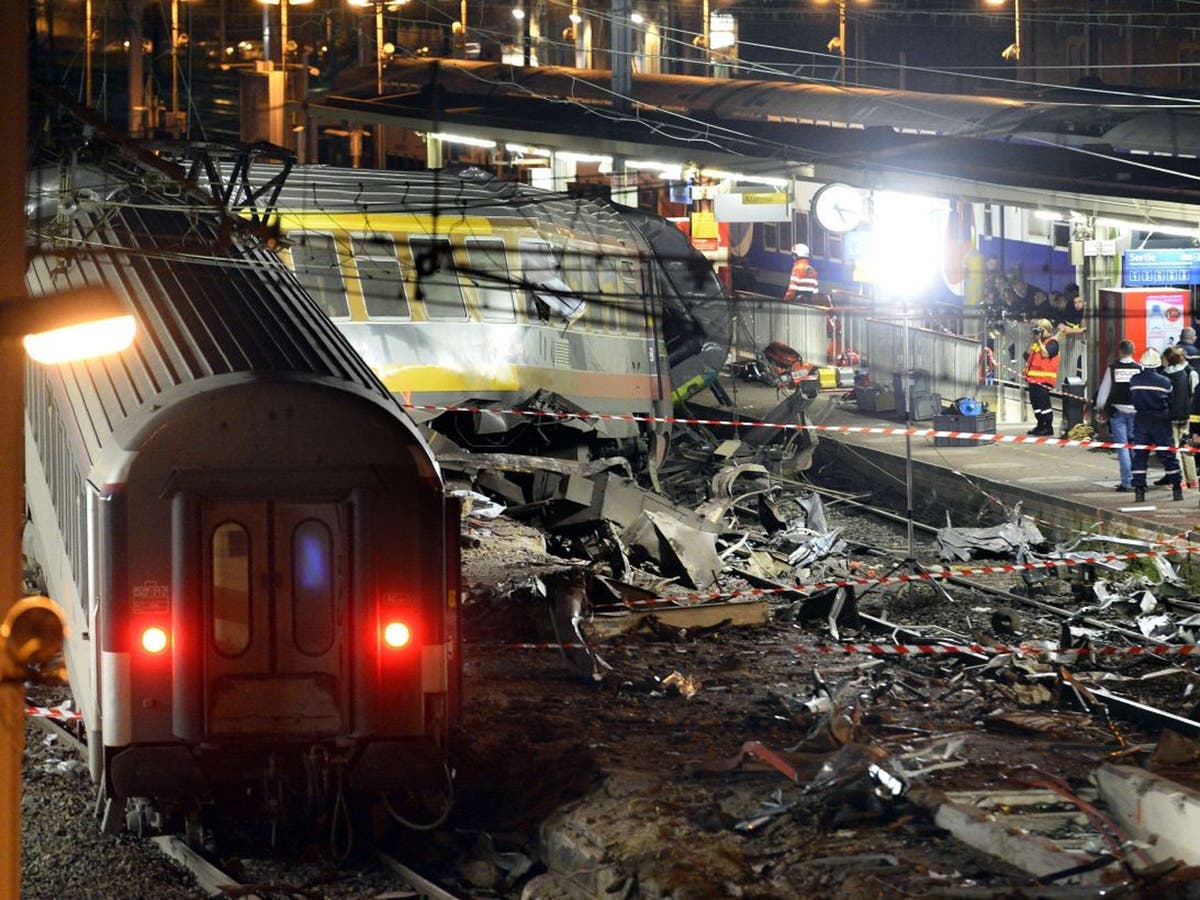 Крушение париж. Крушение поезда в Париже 1988. Катастрофа на Лионском вокзале. Трагедия в Париже железная дорога. Лионский вокзал в Париже авария.