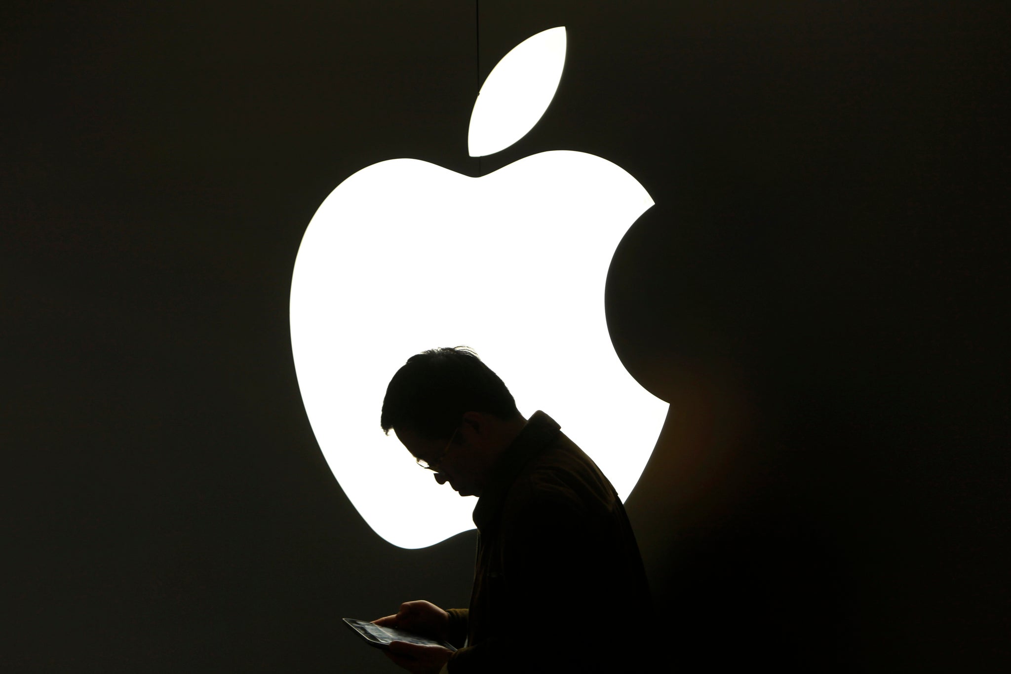 2048px x 1366px - Apple sued for 'enabling porn addiction' | The Independent | The Independent
