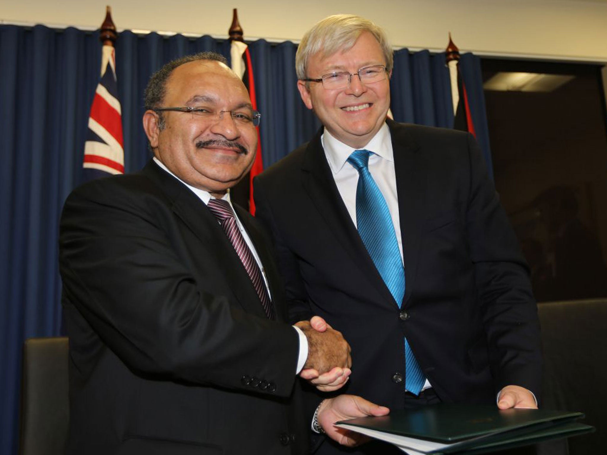 Kevin Rudd with Papua New Guinea leader Peter O’Neill