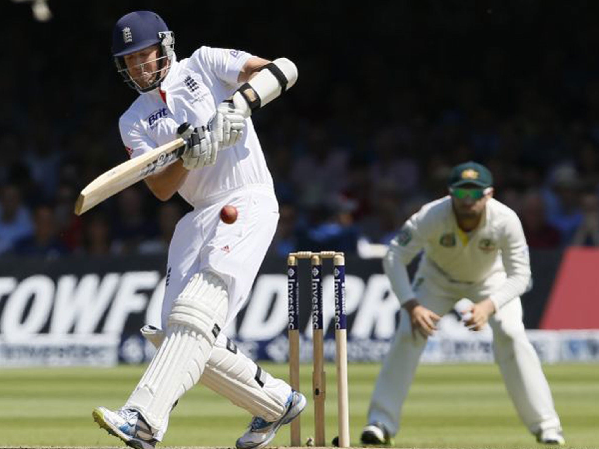 Graeme Swann scored 28 valuable runs for England yesterday