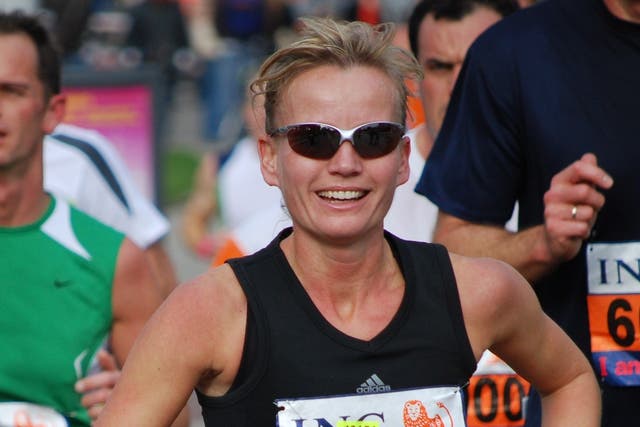 Melanie Jewett - deaf long-distance runner