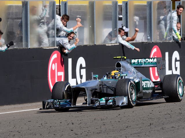 Lewis Hamilton wins in Hungary