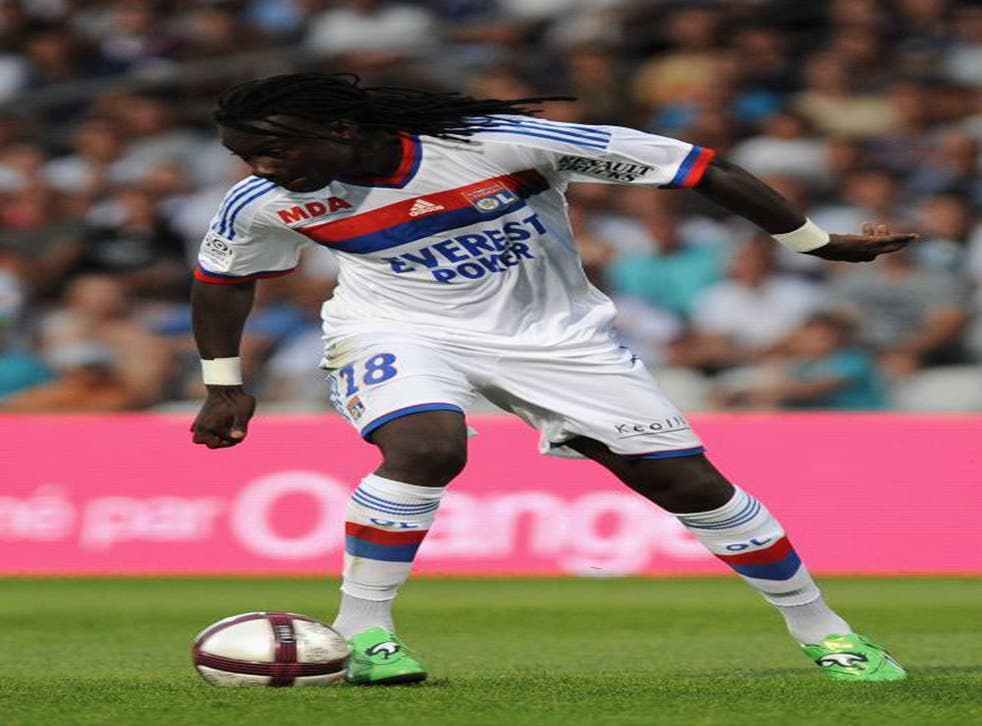Bafetimbi Gomis should sign for Newcastle this weekend