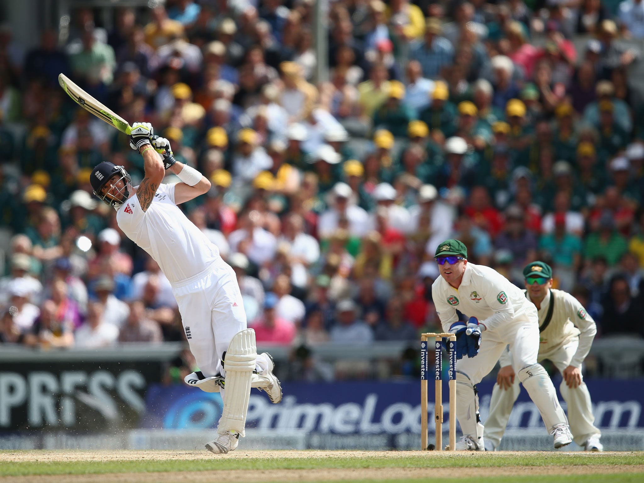 Pietersen smashes the first of two consecutive sixes off Nathan Lyon