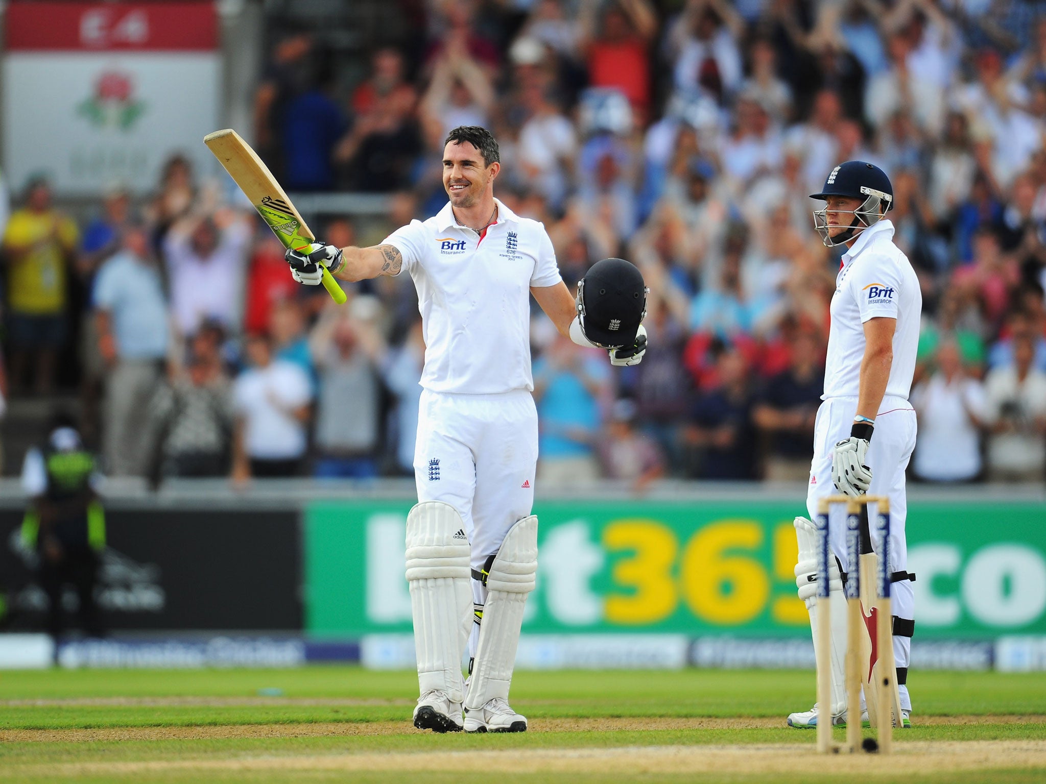 <b>Top Performers</b><br/><br/>
England:<br/>
<b>Kevin Pietersen</b> <i>(pictured)</i> finally fired in this series to once again show his supreme talent with the bat, making a fantastic 113 to help keep England in the game. He was ably assisted by <b>Ian Bell </b> who remains in excellent form in this Ashes and made a fluent 60.