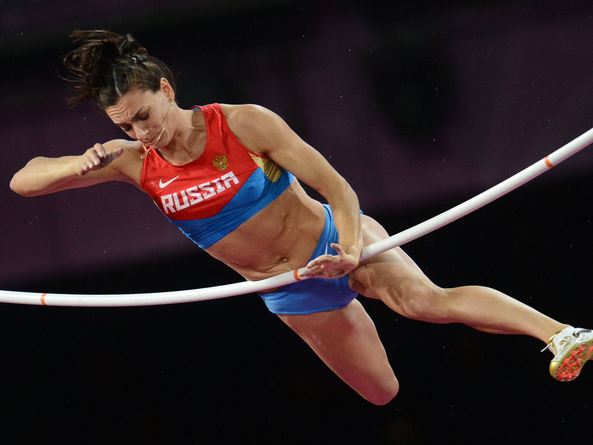 Yelena Isinbayeva fails with her last attempt during the pole vault final at last year's Olympics