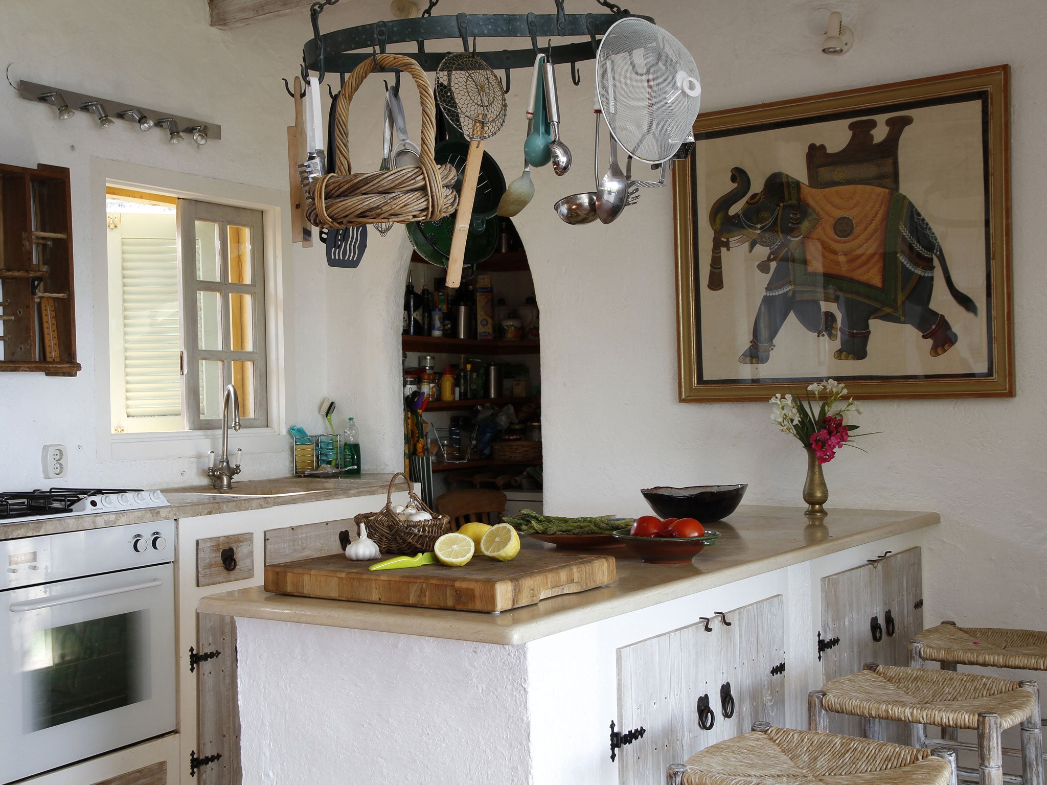 The rustic-chic kitchen