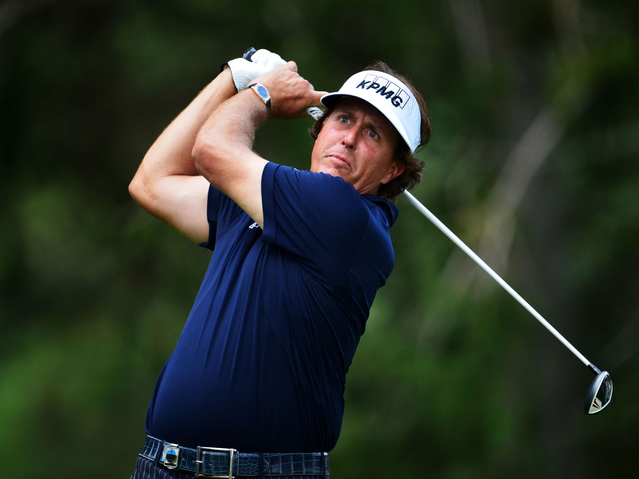 Phil Mickelson avoided going from first to last after making an early start