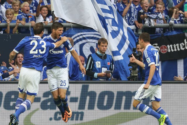 Schalke and Hamburg shared six goals in a rollercoaster 3-3 draw at the Arena AufSchalke